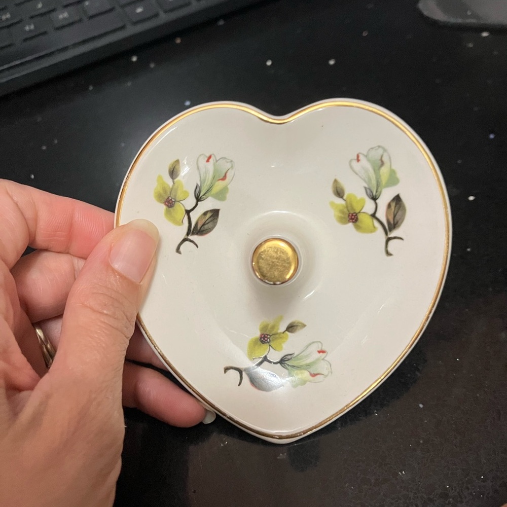 Heart-Shaped Floral Trinket Dish Ring dish